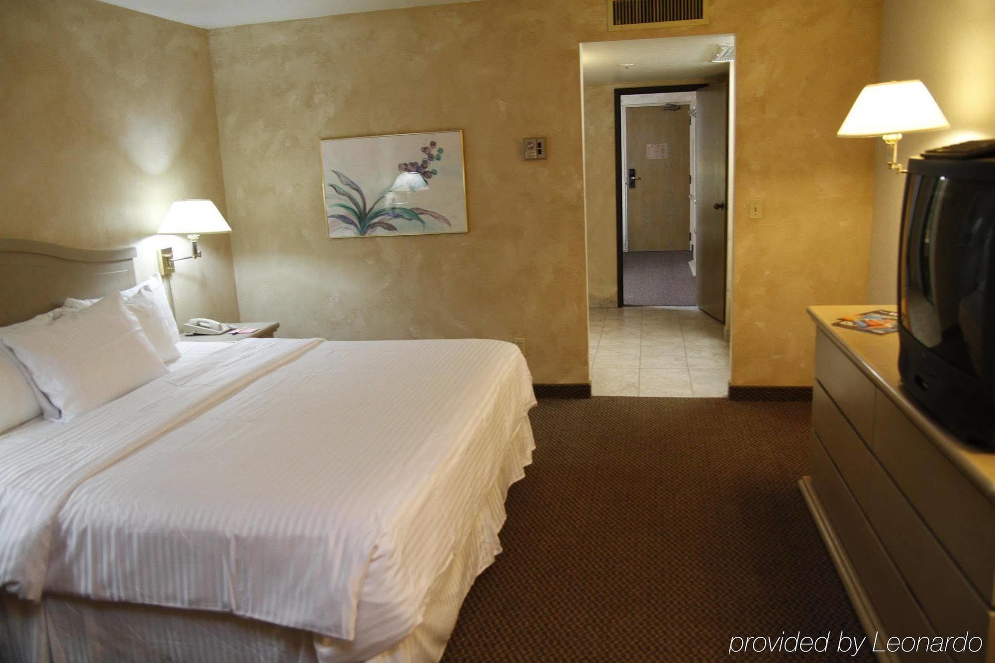 Ramada By Wyndham Viscount Suites Tucson East Szoba fotó